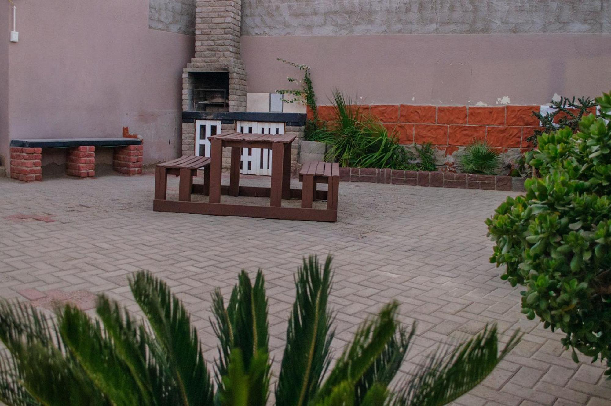 Oceanlife Guesthouse And Restaurant Luederitz Екстер'єр фото